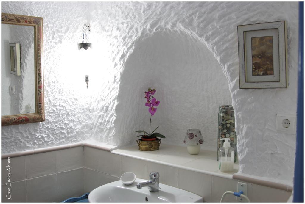 شقة Casa Cueva Alhama Graena المظهر الخارجي الصورة